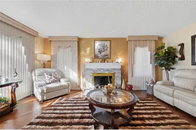 9716 S Van Ness, Los Angeles, CA 90047 - Photo 5