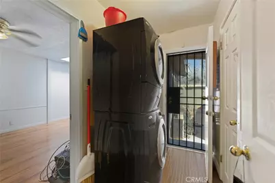 9716 S Van Ness, Los Angeles, CA 90047 - Photo 33