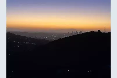 8656 Skyline, Los Angeles, CA 90046 - Photo 41