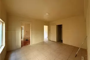 4257 San Pedro Pl, Los Angeles, CA 90011 - Photo 5