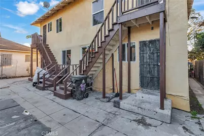 4257 San Pedro Place, Los Angeles, CA 90011 - Photo 13