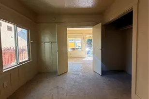 4257 San Pedro Pl, Los Angeles, CA 90011 - Photo 25