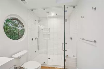 2252 Verde Oak, Los Angeles, CA 90068 - Photo 25