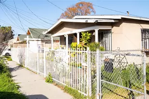 9814 Bandera, Los Angeles, CA 90002 - Photo 3