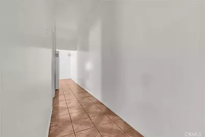 657 E 53rd, Los Angeles, CA 90011 - Photo 9