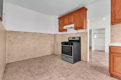 657 E 53rd, Los Angeles, CA 90011 - Photo 5