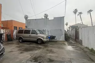 1636 Pacific, Long Beach, CA 90813 - Photo 3