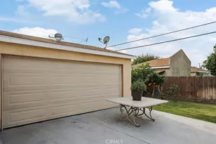 9225 Sideview Dr, Downey, CA 90240 - Photo 25