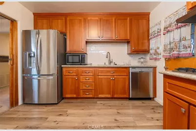 1805 N Central, Los Angeles, CA 90059 - Photo 23