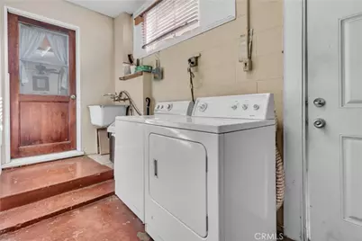 9415 Annetta, South Gate, CA 90280 - Photo 33