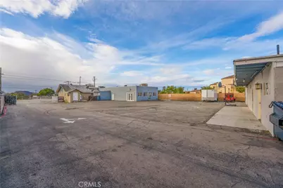 17606 Arrow, Fontana, CA 92335 - Photo 5