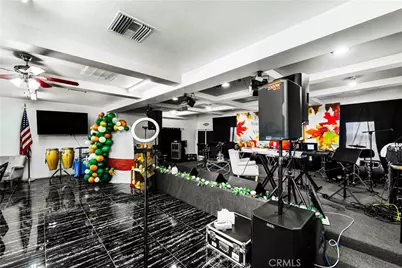 17606 Arrow, Fontana, CA 92335 - Photo 19