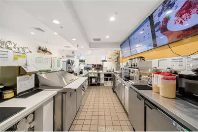 729 N Placentia Avenue, Fullerton, CA 92831 - Photo 27