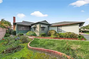 11803 Chanera Ave, Hawthorne, CA 90250 - Photo 3