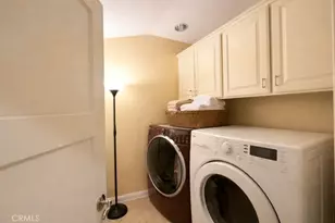 1823 Hillside Dr, Glendale, CA 91208 - Photo 19