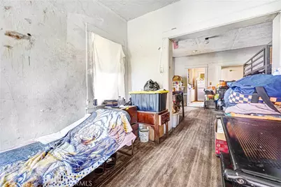 1608 Cimarron Street, Los Angeles, CA 90019 - Photo 19