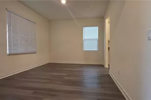 7615 Cranberry Wy, Bakersfield, CA 93313 - Photo 3