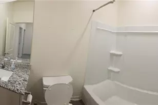 7615 Cranberry Wy, Bakersfield, CA 93313 - Photo 17