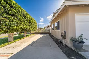 223 S Emerald St, Anaheim, CA 92804 - Photo 3