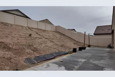 16811 Desert Star, Victorville, CA 92394 - Photo 43
