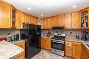 10428 Pace Ave, Los Angeles, CA 90002 - Photo 13