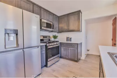 1335 W 68th, Los Angeles, CA 90044 - Photo 15