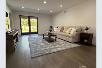 1121 Eucalyptus Ln, Pasadena, CA 91103 - Photo 3