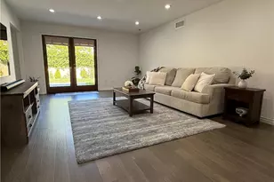 1121 Eucalyptus Ln, Pasadena, CA 91103 - Photo 3