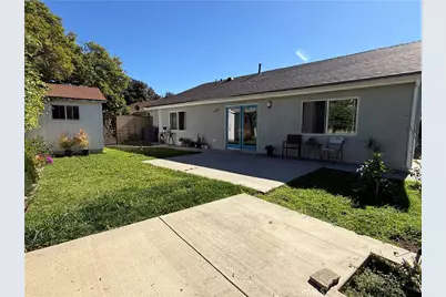 1121 Eucalyptus Ln, Pasadena, CA 91103 - Photo 11