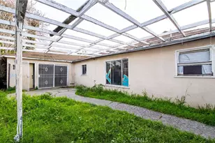 112 E Caldwell, Compton, CA 90220 - Photo 37