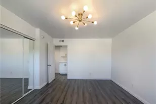 14735 Victory, Van Nuys, CA 91411 - Photo 17