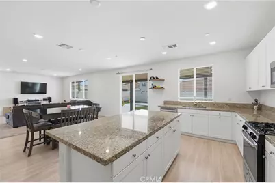 1047 Little Leaf St, Calimesa, CA 92320 - Photo 11