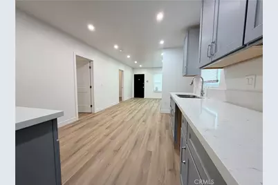 121 W 84th, Los Angeles, CA 90003 - Photo 7