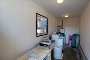 9723 San Juan, South Gate, CA 90280 - Photo 7