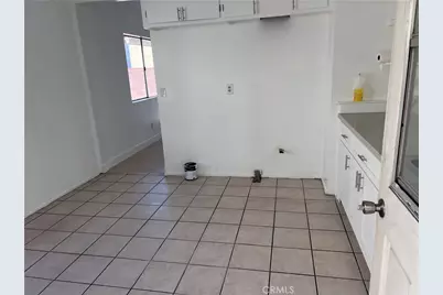 8954 S Gate, South Gate, CA 90280 - Photo 13