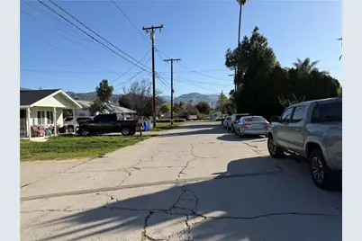 279 W 39th, San Bernardino, CA 92405 - Photo 3