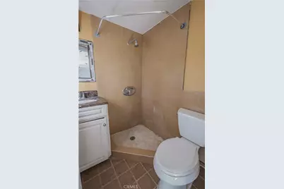 4660 Paramount Blvd, Pico Rivera, CA 90660 - Photo 17