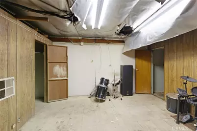 159 N East End, Pomona, CA 91767 - Photo 15