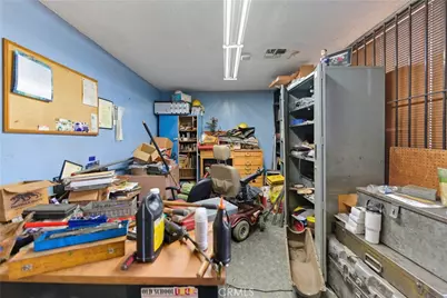 159 N East End, Pomona, CA 91767 - Photo 21