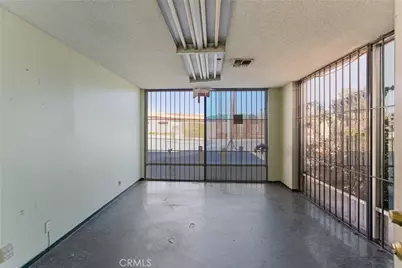 159 N East End, Pomona, CA 91767 - Photo 9