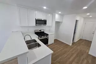 10722 Anzac, Los Angeles, CA 90059 - Photo 3