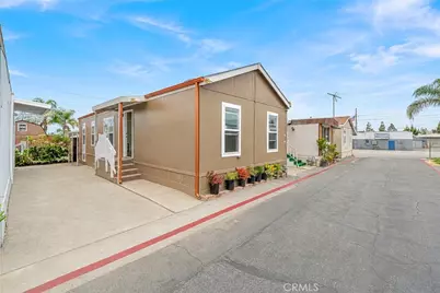812 N Loren Avenue #18, Azusa, CA 91702 - Photo 3