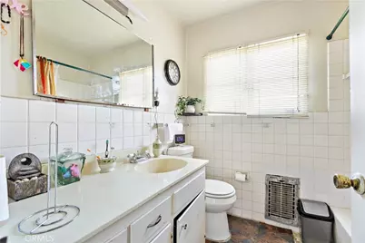 5389 1/2 Village, Los Angeles, CA 90016 - Photo 11