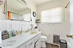 5389 1/2 Village, Los Angeles, CA 90016 - Photo 11