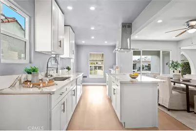 2049 W 71st Street, Los Angeles, CA 90047 - Photo 11