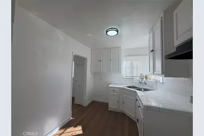 8115 S San Pedro, Los Angeles, CA 90003 - Photo 13