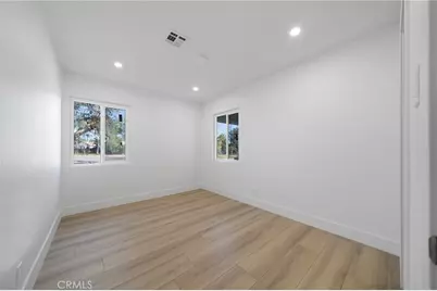 8326 Greenpoint, Riverside, CA 92503 - Photo 15