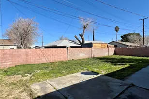 2111 E Ave Q1, Palmdale, CA 93550 - Photo 23
