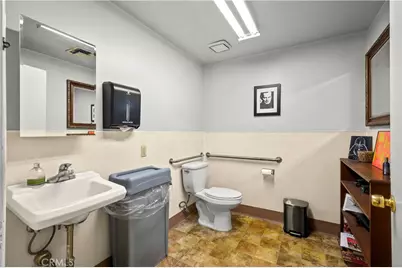 5565 5575 Sheila Street, Commerce, CA 90040 - Photo 15