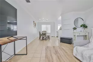 11150 Glenoaks, Pacoima, CA 91331 - Photo 13